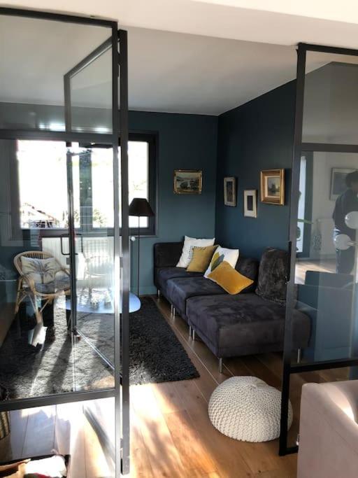 Maison De Vacances 220M2 Vue Lac Et Chateau マントン・サン・ベルナール エクステリア 写真